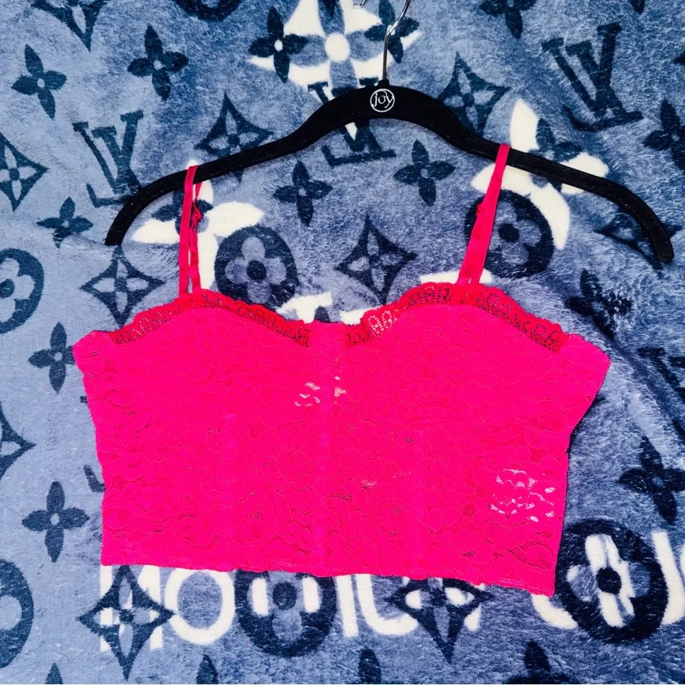 👑 LIKE NEW SIZE SMALL Vibrant Pink Lace Crop Top - Picture 12 of 12